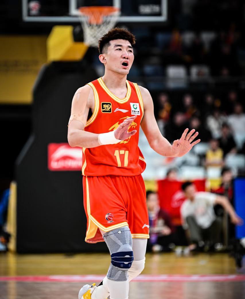 关于CBA常规赛今晚再迎强敌；广厦男篮官宣签约；主帅态度——压力陡增；球队文化再被提及的信息-开云