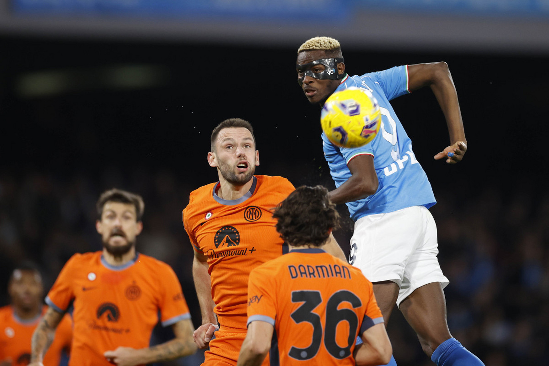 阿斯顿维拉发布备战花絮，集结日回应争议，欧超杯任务艰巨，球队文化再被提及的简单介绍-开云体育下载