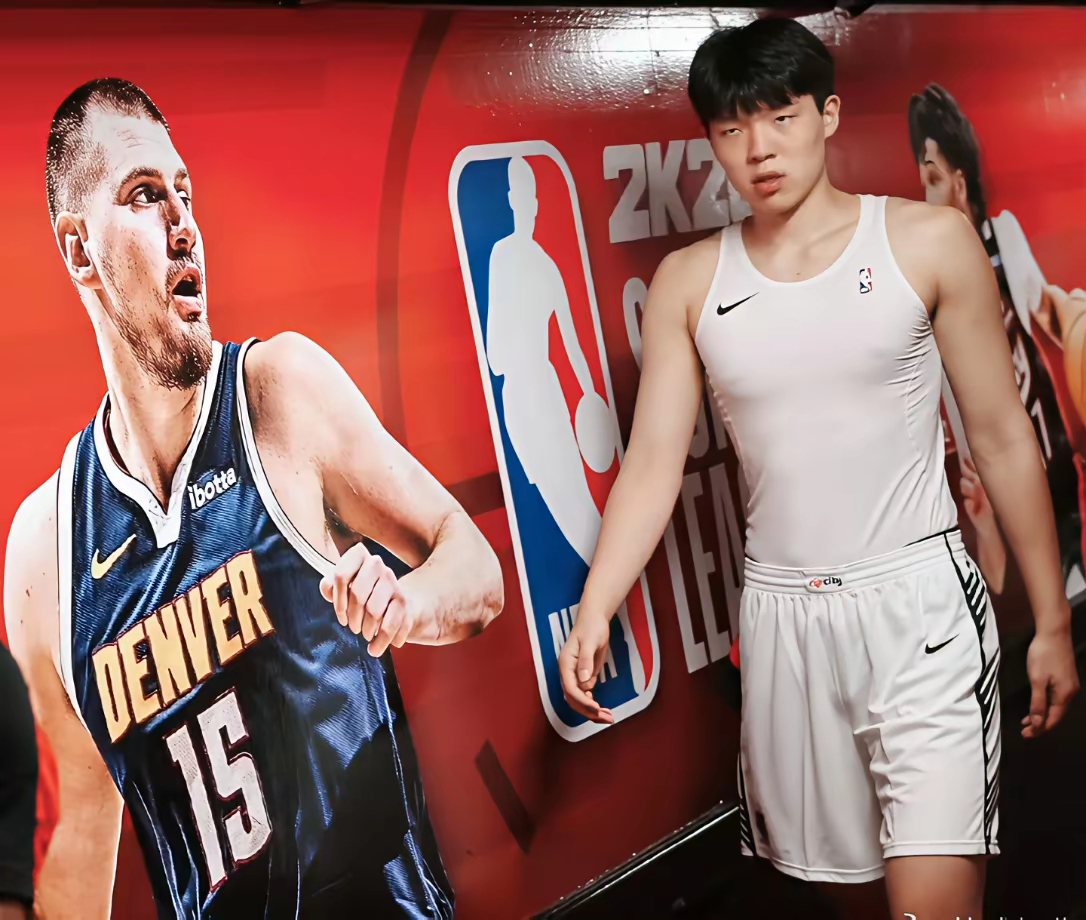 赛前体能课后,深圳男篮遗憾出局备战欧超杯,话题不断,资深球员宣示担当 赛前体能课后,深圳男篮遗憾出局备战欧超杯,话题不断,资深球员宣示担当