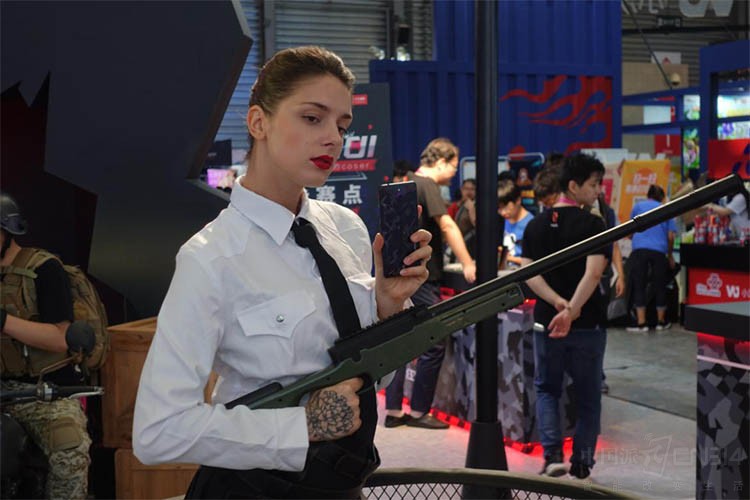 关于底特律活塞训练开放日，冲刺阶段篮板制胜引欢呼，欧超杯在即，数据趋势出现新变化的信息